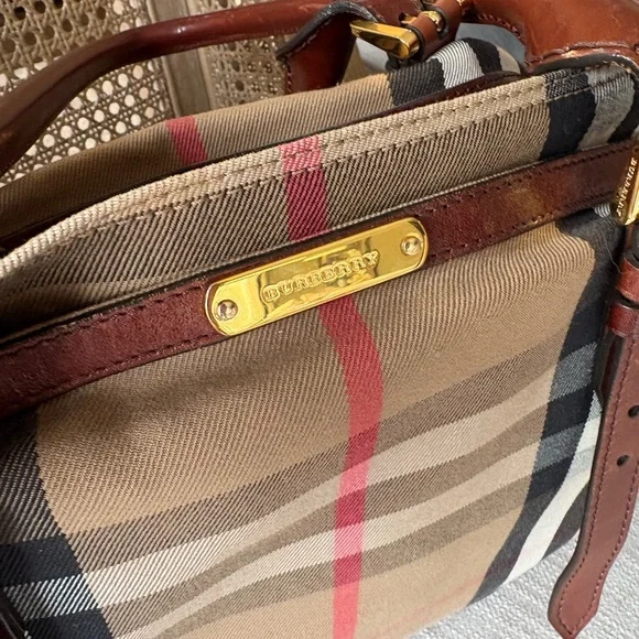 Burberry House Check Marta Diaper Bag or work bag - Picture 2 of 4